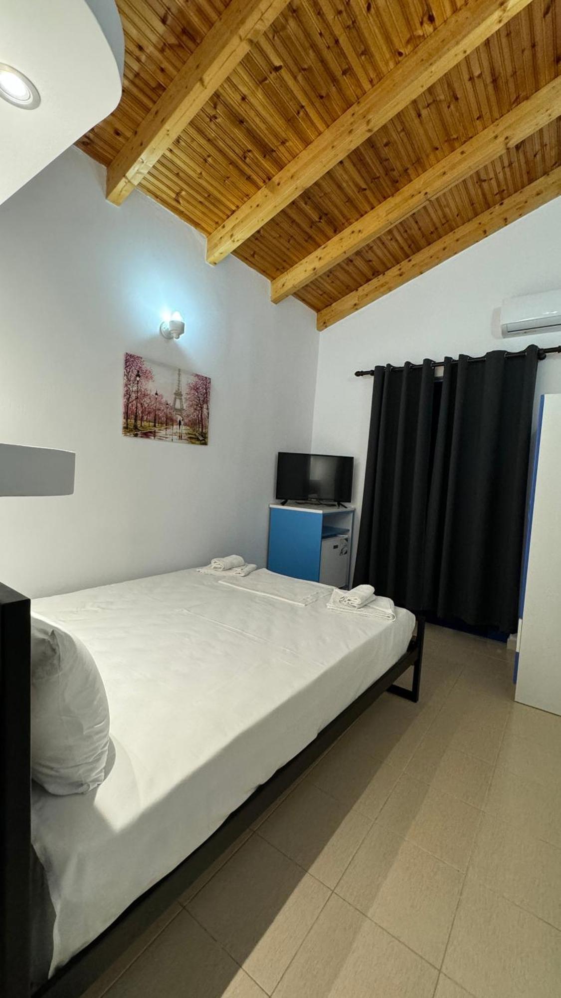 Itaka Summer Rooms Lukova ภายนอก รูปภาพ
