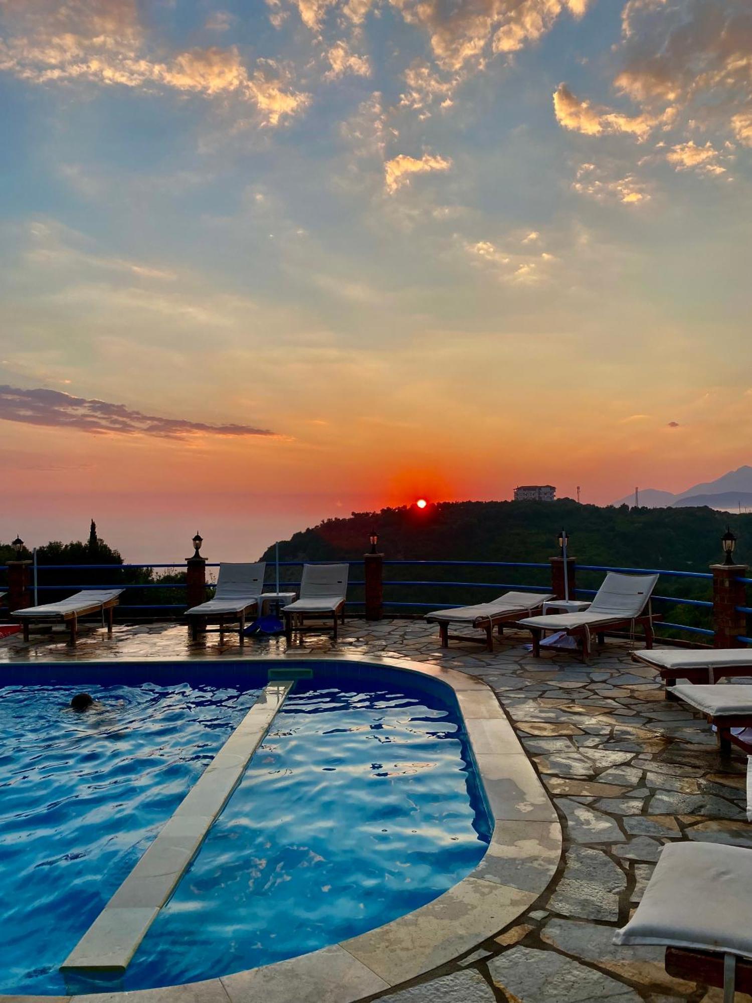 Itaka Summer Rooms Lukova ภายนอก รูปภาพ